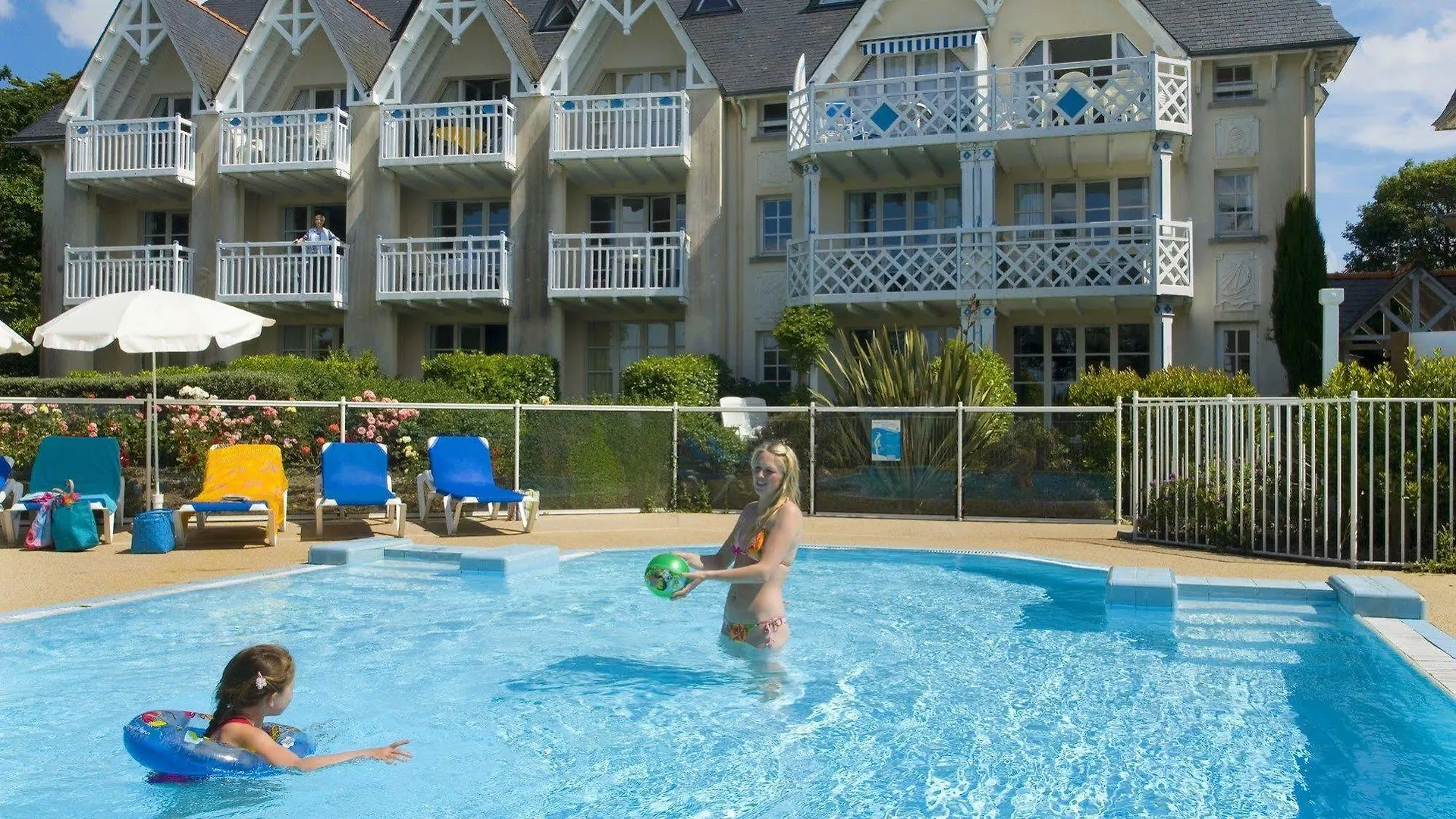 Residence Pierre & Vacances Cap Glenan Bénodet 3*,  France