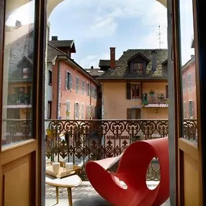 Un Lieu Unique Le Et Le Dolce Annecy